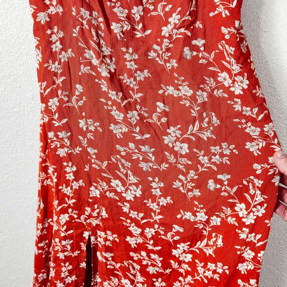 Lulus Red Floral Smocked Midi Dress L NWT Ruffle Strap Vacation Resort - Picture 6 of 9